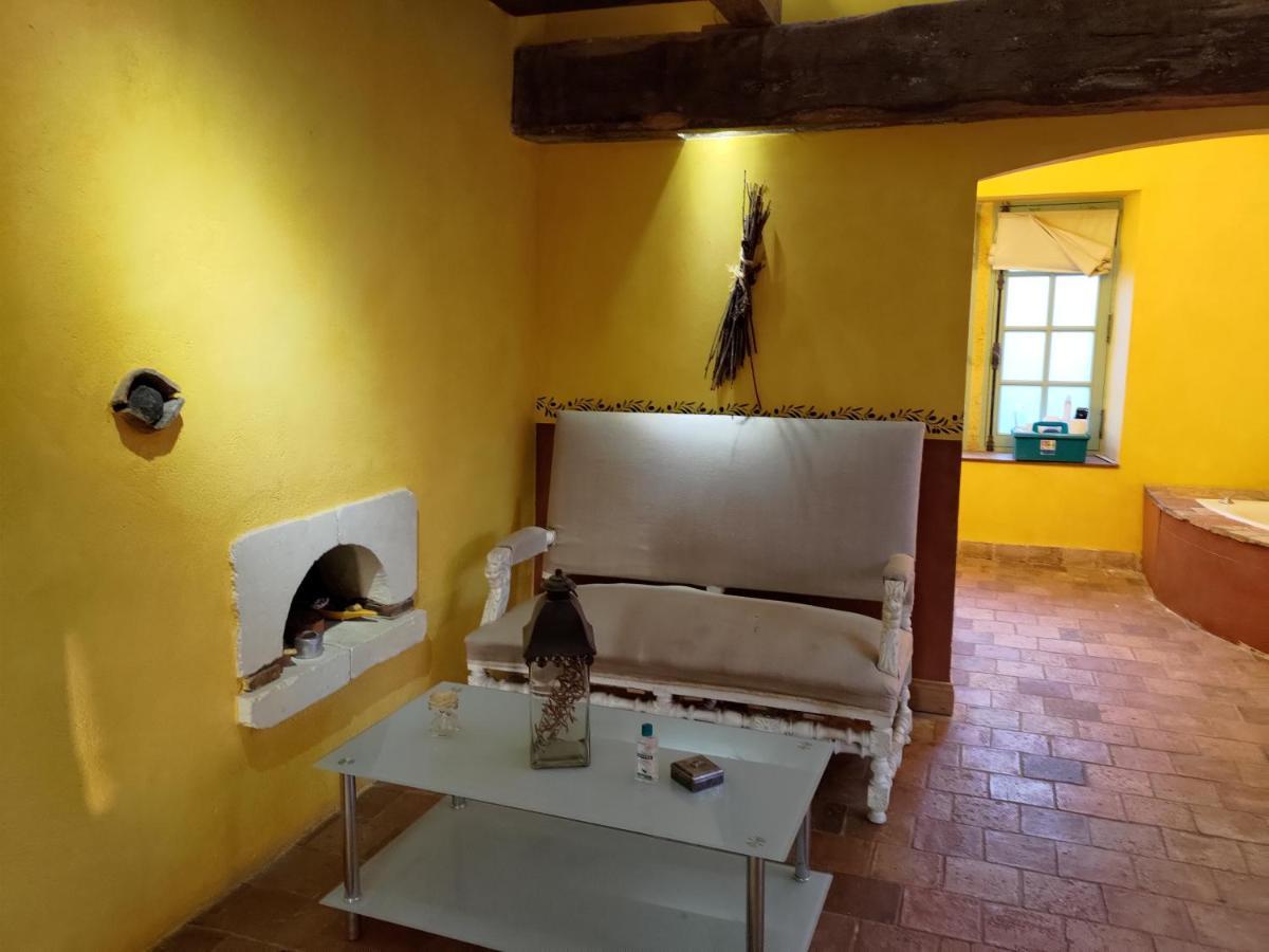 Le Manoir De Gatines Bed and Breakfast Tigné Εξωτερικό φωτογραφία
