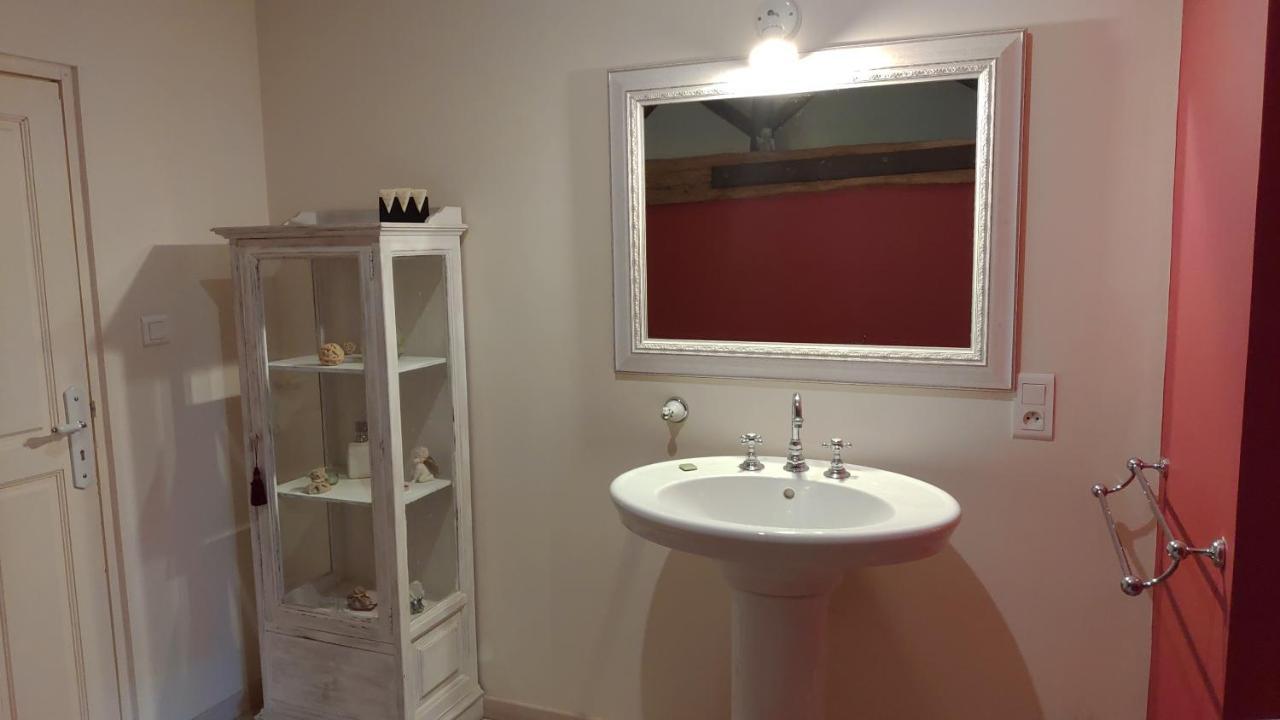Le Manoir De Gatines Bed and Breakfast Tigné Εξωτερικό φωτογραφία