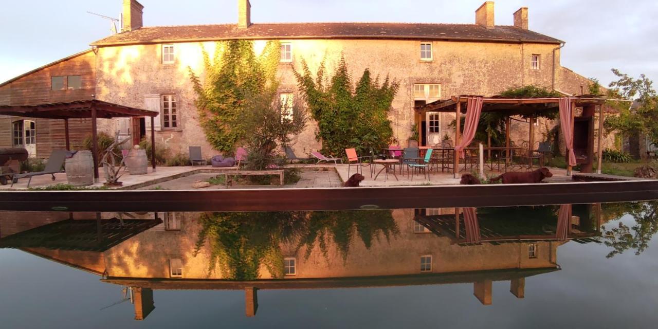 Le Manoir De Gatines Bed and Breakfast Tigné Εξωτερικό φωτογραφία