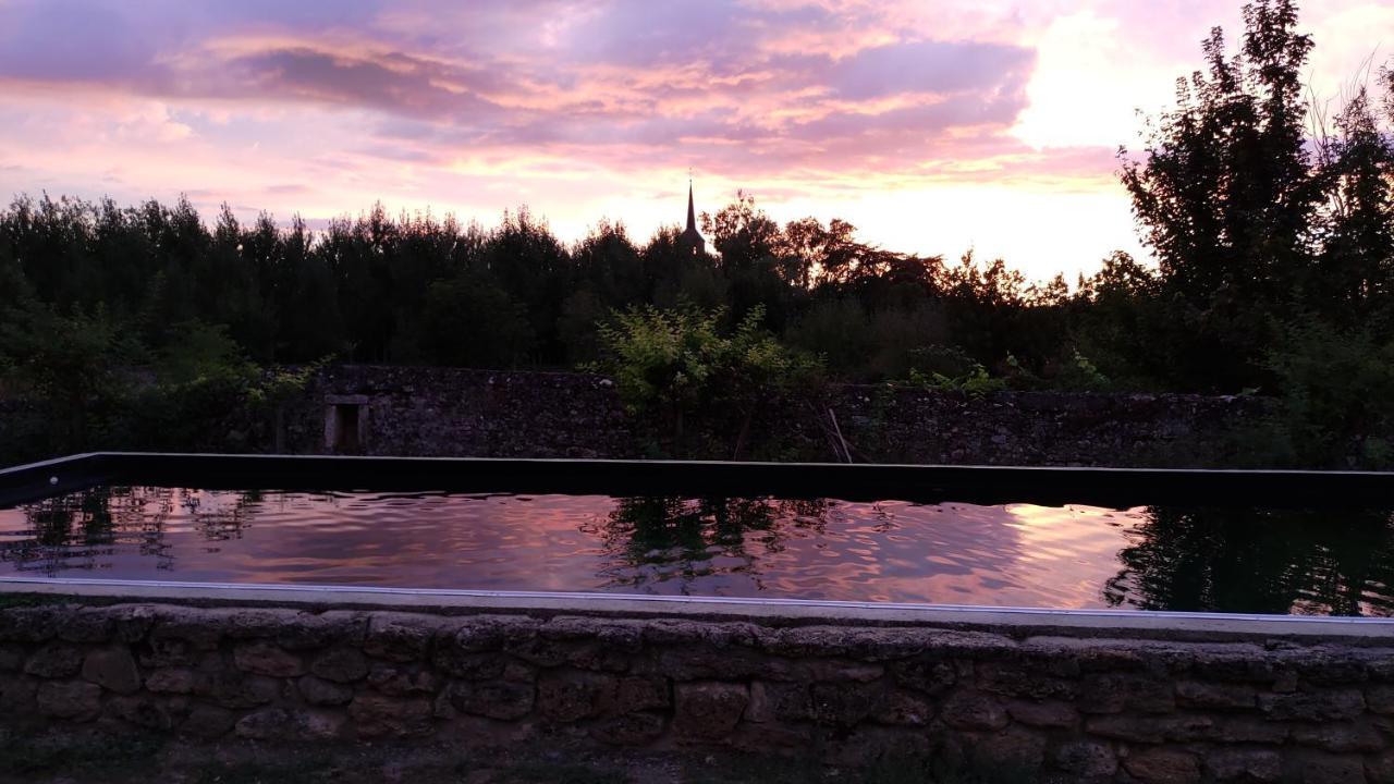 Le Manoir De Gatines Bed and Breakfast Tigné Εξωτερικό φωτογραφία