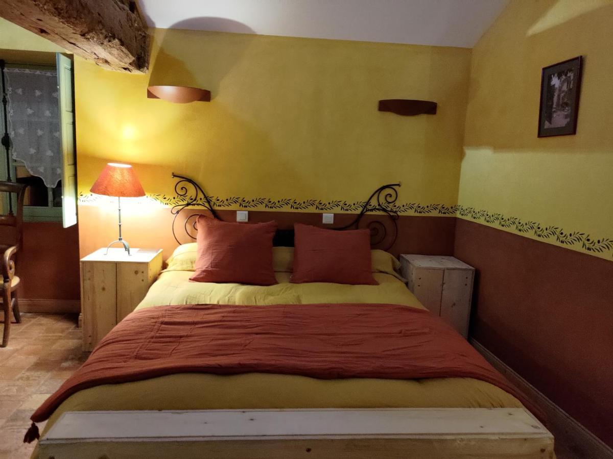 Le Manoir De Gatines Bed and Breakfast Tigné Εξωτερικό φωτογραφία