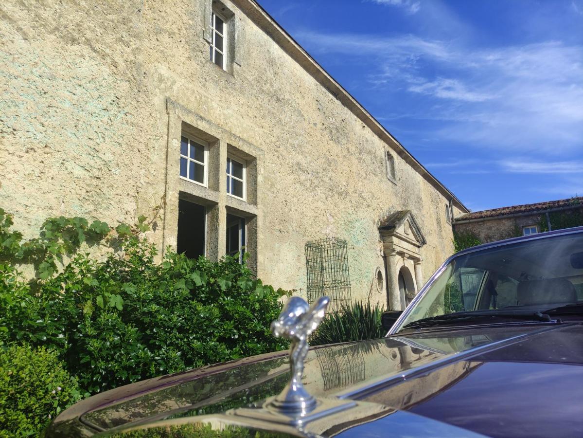 Le Manoir De Gatines Bed and Breakfast Tigné Εξωτερικό φωτογραφία