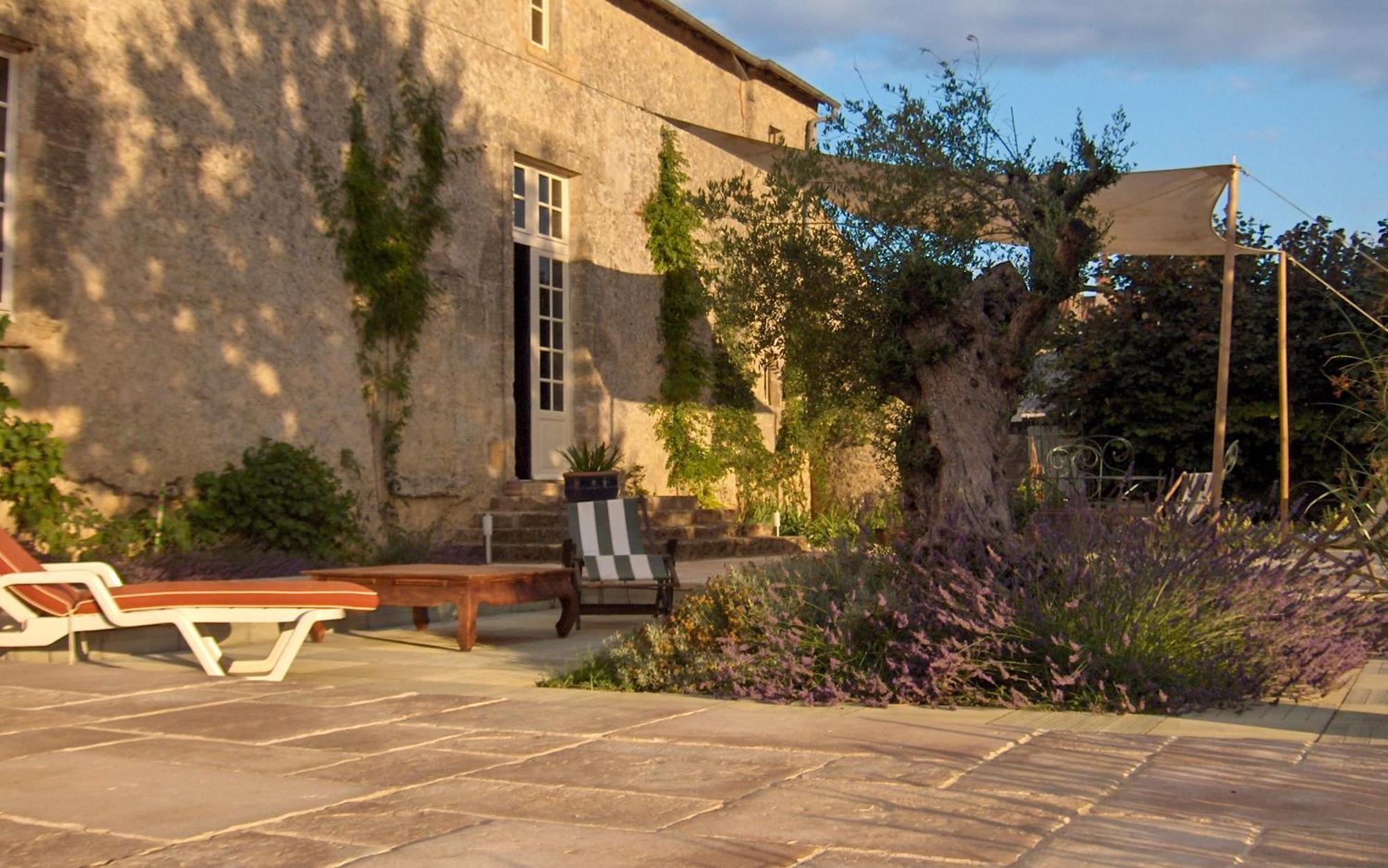 Le Manoir De Gatines Bed and Breakfast Tigné Εξωτερικό φωτογραφία